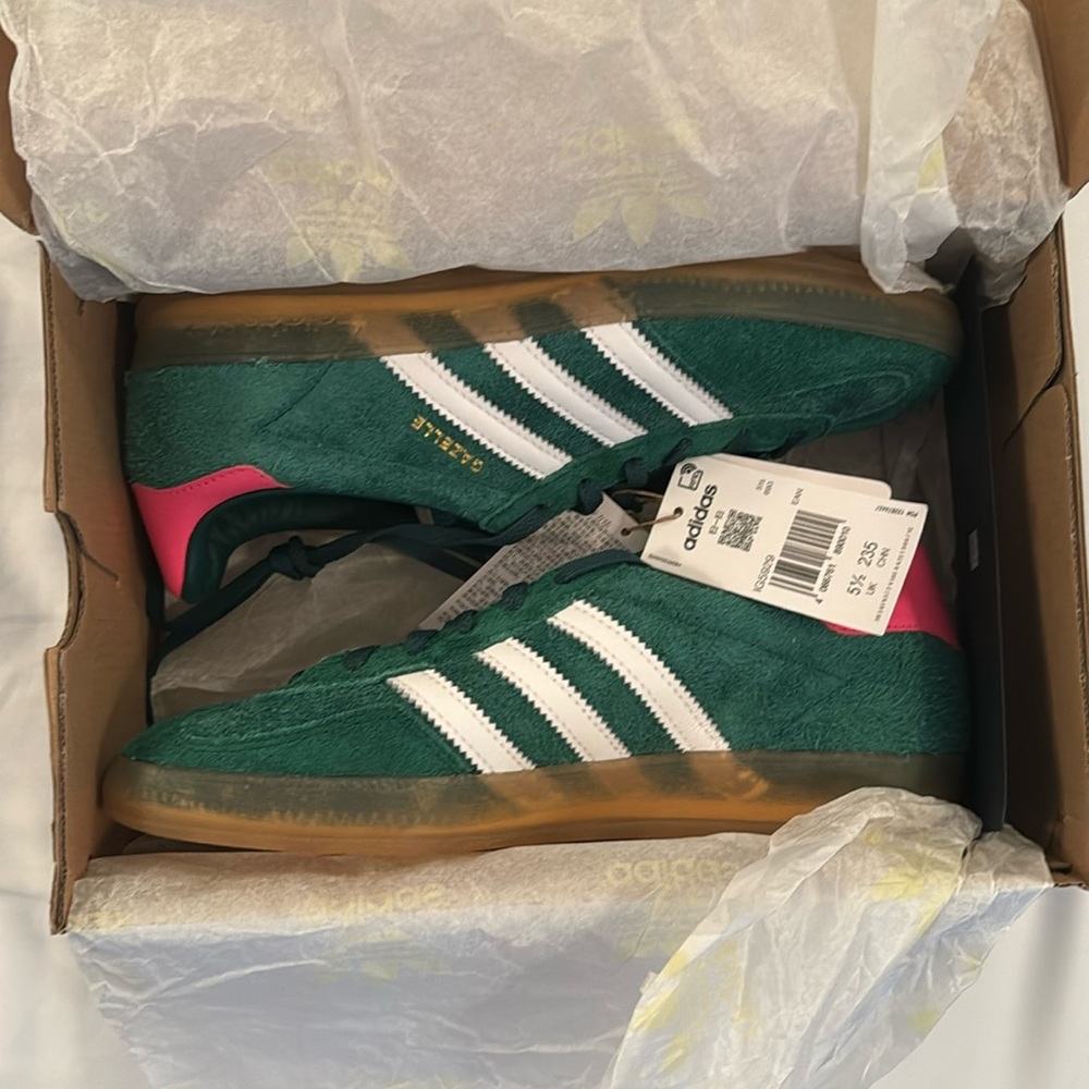 RARE ADIDAS Gazelle Women's Special Edition Size 7.5